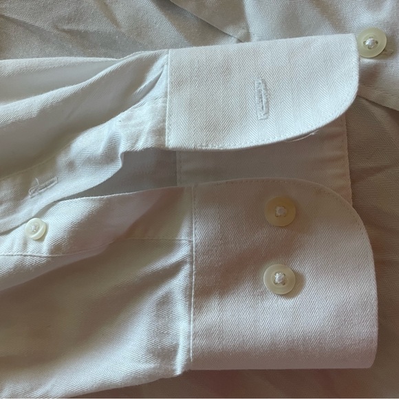 Croft and Barrow White Dress Shirt; size 17, 32/33. Left pocket. Good condition - Picture 4 of 5
